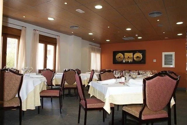 Отель Mataelpino 3*